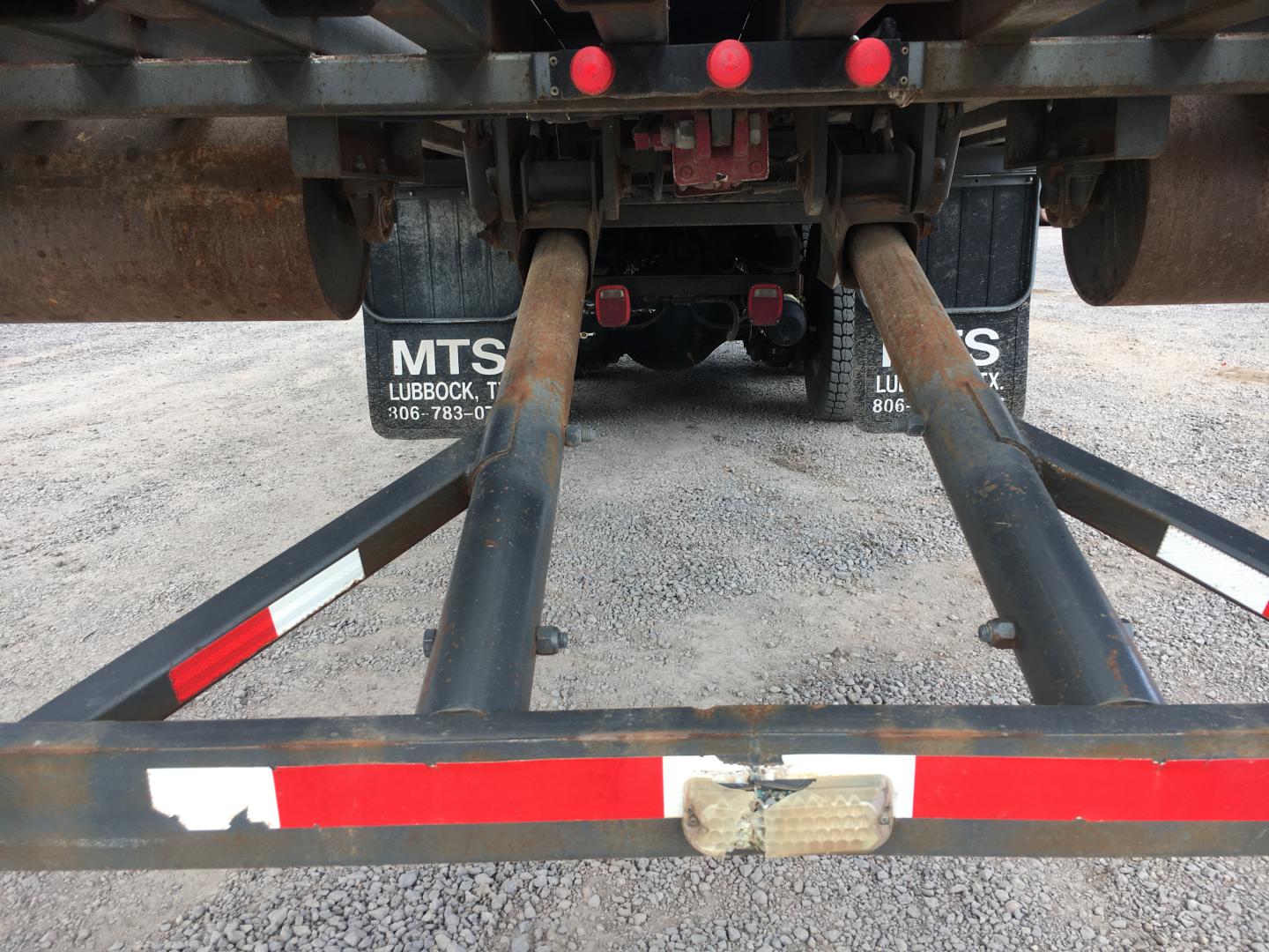 ./imagenes/INVOICE/2019/16983/CAMION INTERNATIONAL 7600 CON TRANSPORTADOR DE ALGODON  (49).JPG